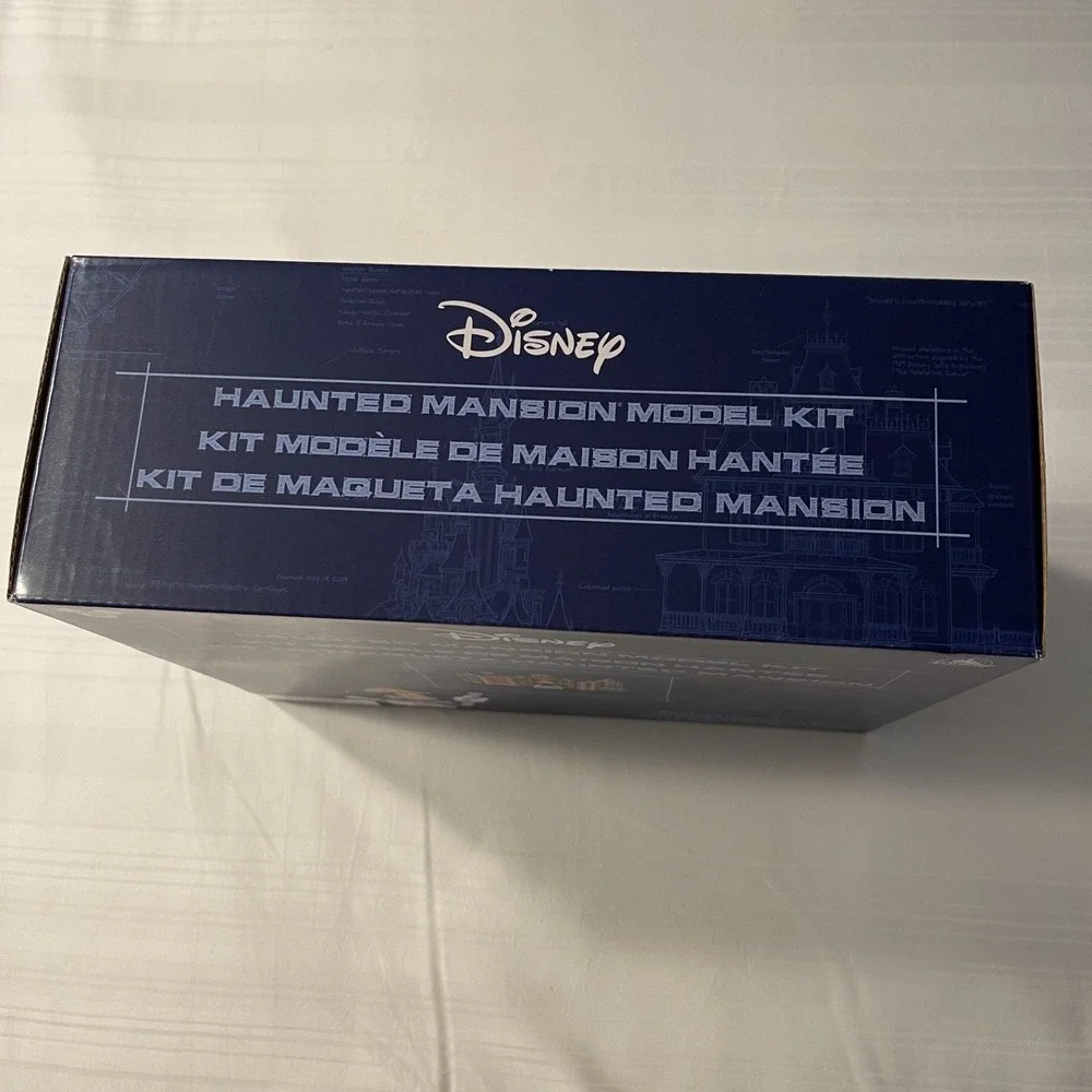 Walt Disney World Haunted Mansion Model Kit Build & Display w/ 151 Pieces NEW